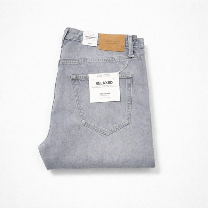 Jack & Jones Men’s Relaxed Fit Denim Jeans – Light Grey Wash — image 4